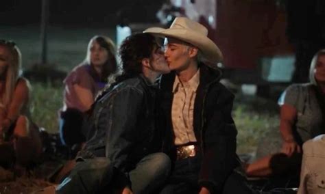 By Amanda Lamadrid Published Jan 2, 2023 Yellowstone star Lilli Kay reveals how the LGBTQ kiss scene she took part in during Yellowstone season 5&x27;s mid-season finale wound up in the show. . Clara yellowstone transgender